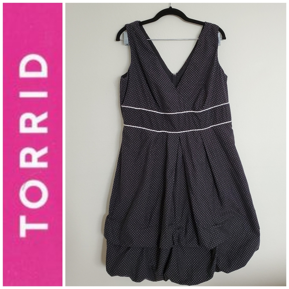 Vintage y2k Torrid polka dot bubble hem dress sz14